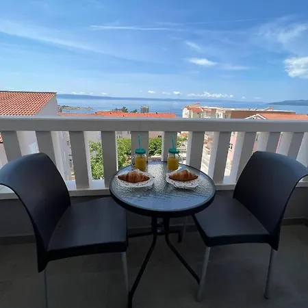 Nova With Pool Apartament *